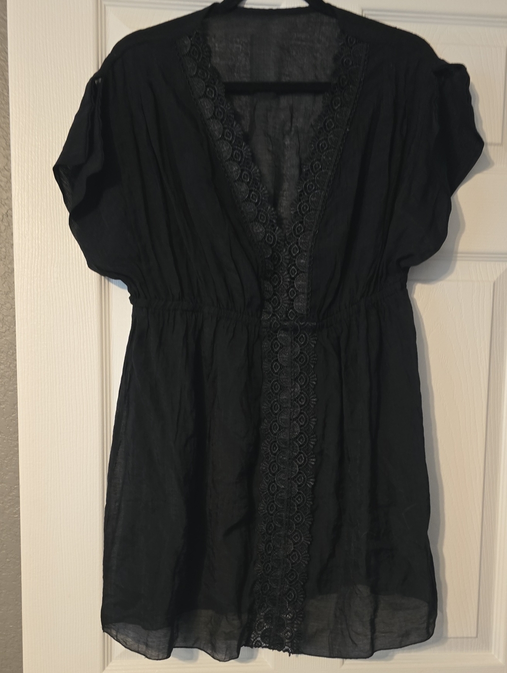 Women's Black V-Neck Lace-Trim Swim Suit Cover Up